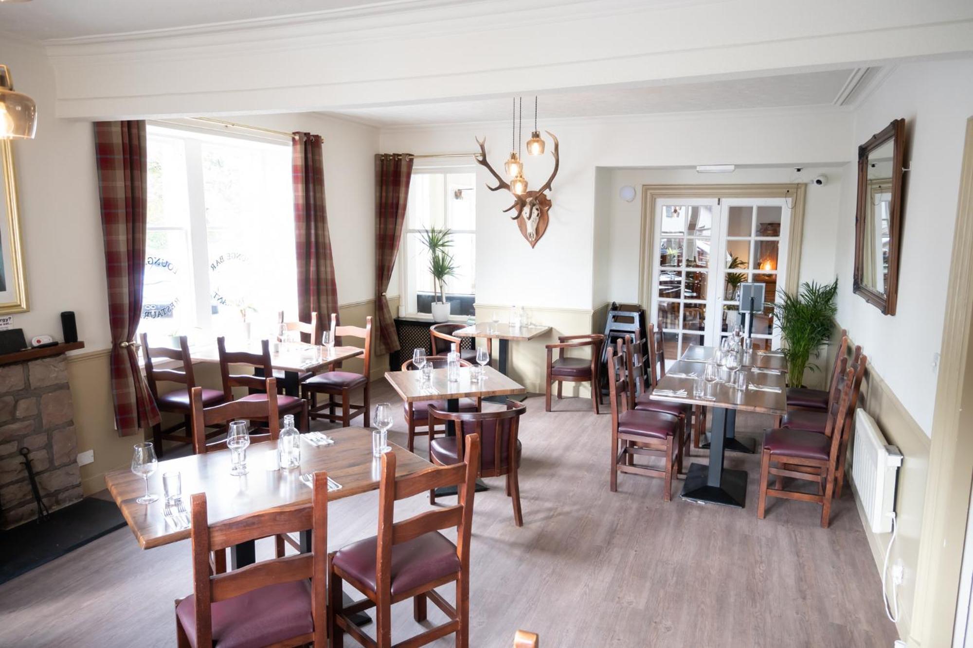 Ord Arms Hotel Muir of Ord Eksteriør billede